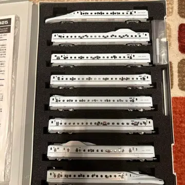 TOMIX 98925 N700 산요 규슈 신칸센 (쿠마몬 & 쿠로쨩)