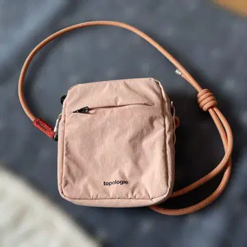 topologie 숄더백 핑크