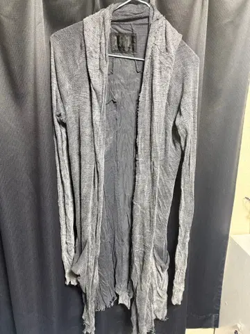 LGB hyde 착용 백 크로스 가디건