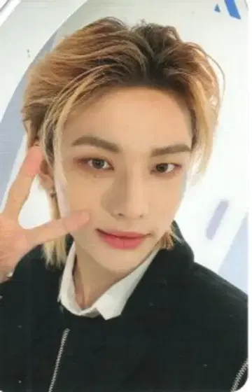 StrayKids 온라인 Hyunjin 2023 PILOT POB