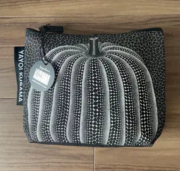 쿠사마 야요이 호박(블랙) 빅토리아 국립미술관 한정판 파우치