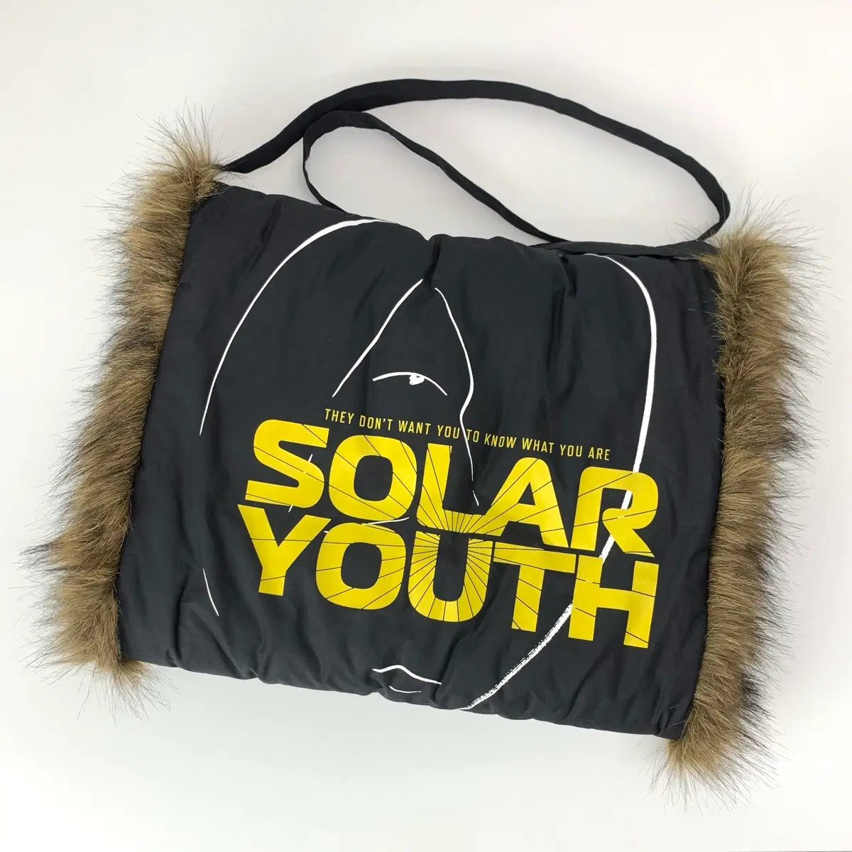 Raf Simmons ISOLATED HEROES Tote Bag on Bunjang Global Site