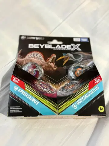 베이블레이드 X 스토어 한정판 더블 스타터 쥬라기 월드