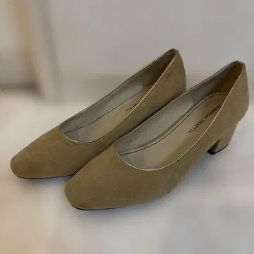 Oriental Traffic 베이지 하이힐 펌프스