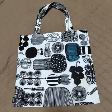 marimekko 마리메꼬 푸타루프린 파르 하트 토트백