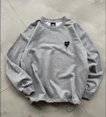 ONCILY [ UMBRO ] 하트 로고 드로 코드 맨투맨 콜라보