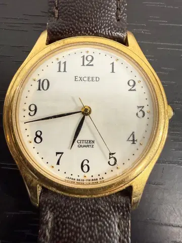 레트로 고급 시티즌 엑시드 손목시계 쿼츠 골드 케이스 천연 가죽 벨트