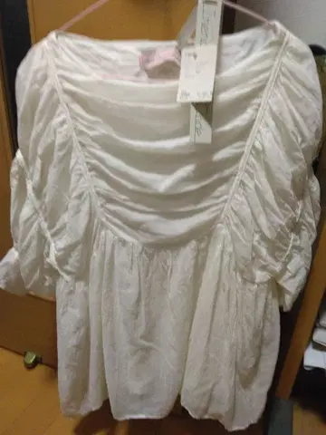 TRECOde 화이트 오부 소매 셔츠 TC151L355A