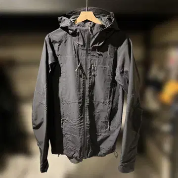 patagonia gore-tex 파우스레이어 자켓 M 사이즈 블랙
