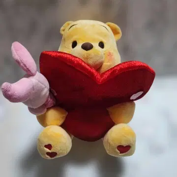 디즈니 곰돌이 푸 피글렛 하트 봉제 인형