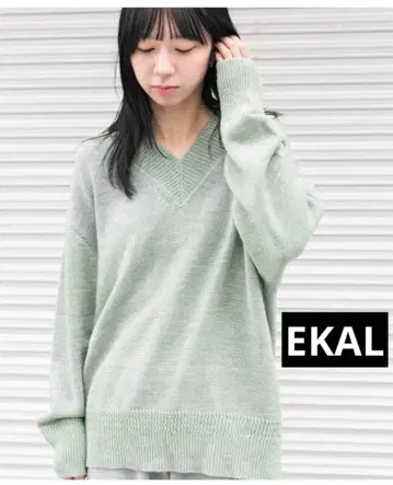 EKAL V넥 벌키 보더 니트 그레이 어반 리서치 도어스