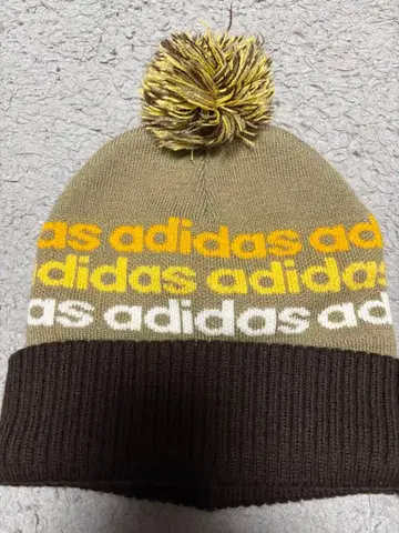 adidas 폼폼 포함 니트 모자 프리 사이즈