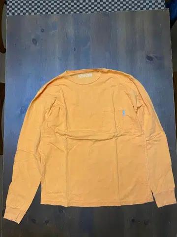 굿 이너프 오렌지 긴팔 티셔츠 가슴 포켓 백 로고 남성용 M