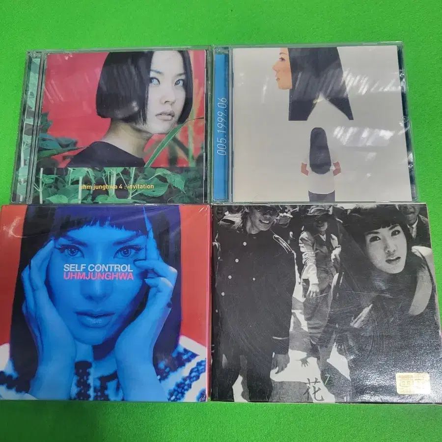 LP] Uhm Jung Hwa 1st Album - Sorrowful Secret on Bunjang Global Site.