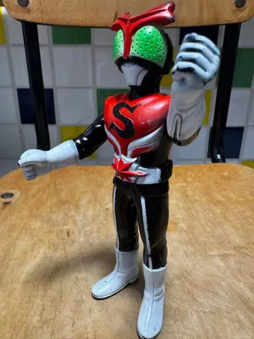 당시물 가면라이더 스트롱거 18cm 소프트 비닐 피규어 포피 쇼와 레트로