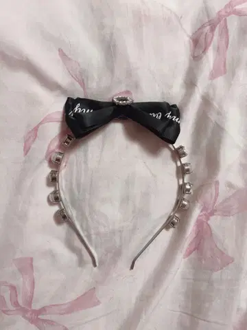Ank Rouge 로고 리본 비쥬 머리띠