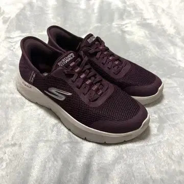 새상품급 SKECHERS 스케쳐스 슬립인 버건디 25.0