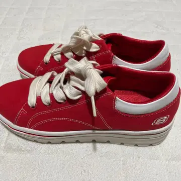 스케쳐스 스니커즈