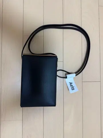 새상품 Aeta 블랙 숄더백 LE07