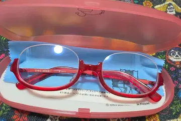 걸즈 앤 판처 사오리 안경