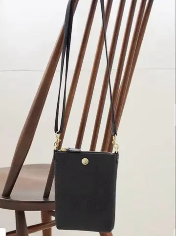 블레스 탑카피 스코치 그레인 네오 레더 숄더백 블랙