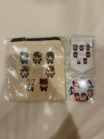 CANDY TUNE 가챠 캔뱃지 파우치 깃발