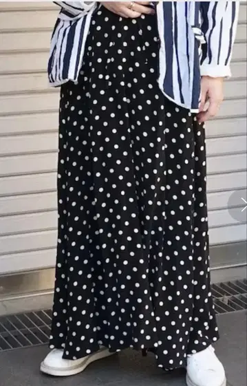 저널 스탠다드 럭스 도트 프린트 롱 플레어 스커트