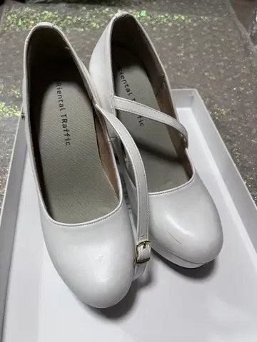 브라이덜 슈즈 화이트 12cm 힐 사이즈 24cm 스트랩 포함