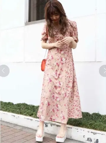 dazzlin 플라워 패턴 절개 맥시 원피스 [ 새상품급 ]