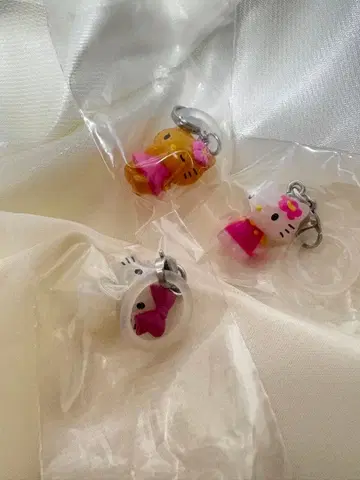 헬로키티 메지루시 액세서리