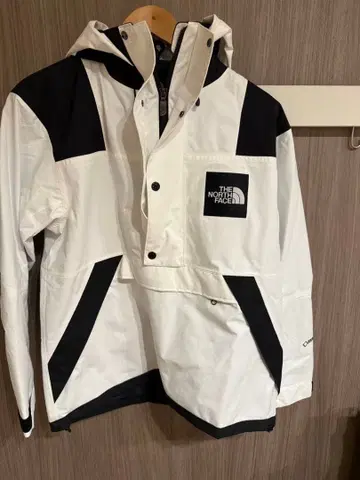 THE NORTH FACE 마운틴 후드티 화이트/블랙