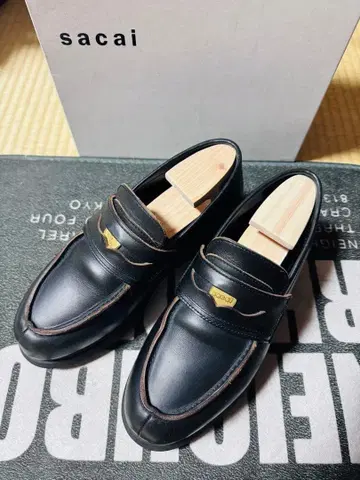 sacai 사카이 블랙 코인 로퍼 40
