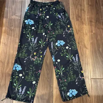 TICCA 플라워 프린트 팬츠
