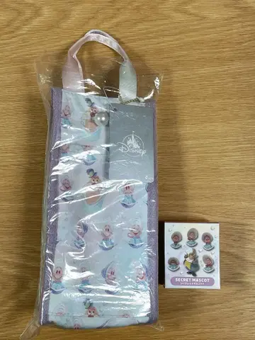 디즈니 스토어 아리엘 영 오이스터 보틀 홀더 마스코트