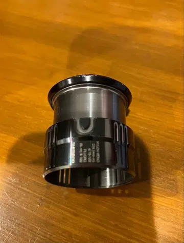 시마노 19 뱅퀴시 2500S 스풀