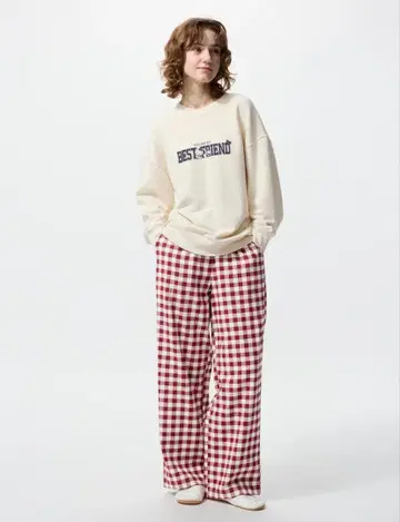 새상품 유니클로 산리오 캐릭터즈 라운지 세트 키티 XL 파자마