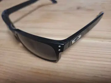 오클리 홀브룩 아시안핏