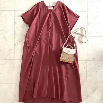 새상품급 아도어 ADORE 네오프렌 종이상자 원피스 핑크 24SS