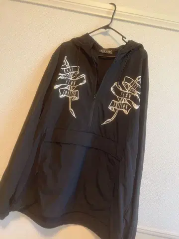 가격 인하 [ REFLEM ] 후드 부착 나일론 자켓 블랙