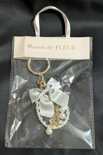메종 드 플뢰르 펄 비쥬 리본 참 Maison de FLEUR