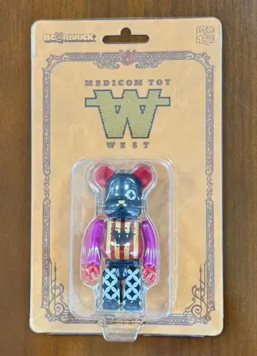 MEDICOM TOY BE@RBRICK W 시리즈