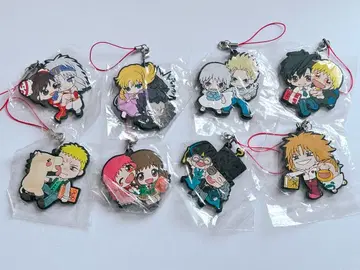 골드 컬러의 갓슈벨 러버 마스코트 8개