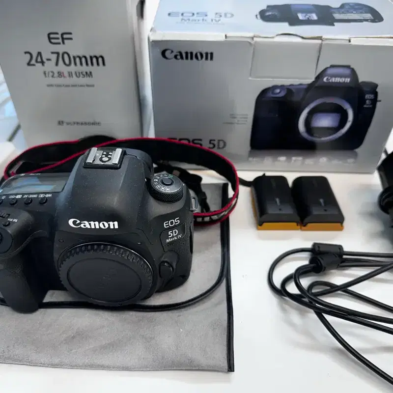 캐논 EOS 5D Mark IV + 24-70mm 렌즈