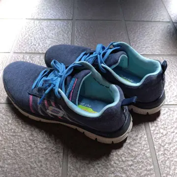 스케쳐스 메모리폼