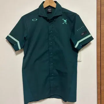 [새상품급] 오클리 골프 반팔 셔츠 M 그린