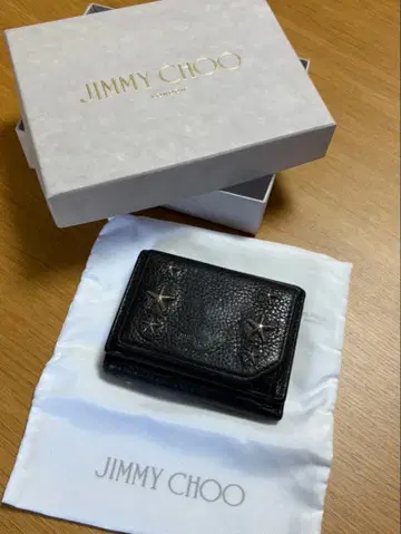 JIMMY CHOO 3단 접이식 지갑 스타 스터드 블랙