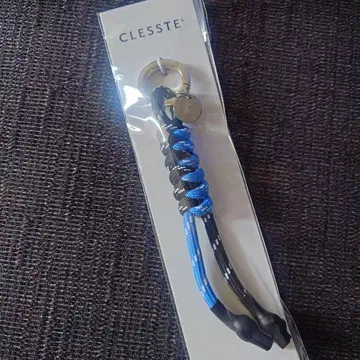 CLESSTE CORD CHARMS (BLUE x BLACK)