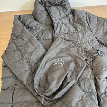 ULTRA LIGHT DOWN 그레이 다운 자켓