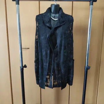 미사용 새상품 레이시하고 고급스러운 롱 베스트