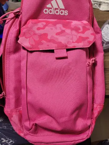 모모이로 클로버 Z의 콜라보 아링의 adidas 핑크 카모 패턴 백팩